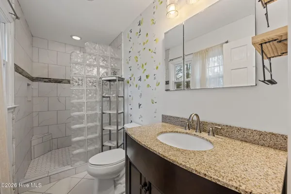 $420,000 | 327 Plantation Drive, New Bern, NC 28562