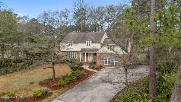 $420,000 | 327 Plantation Drive, New Bern, NC 28562