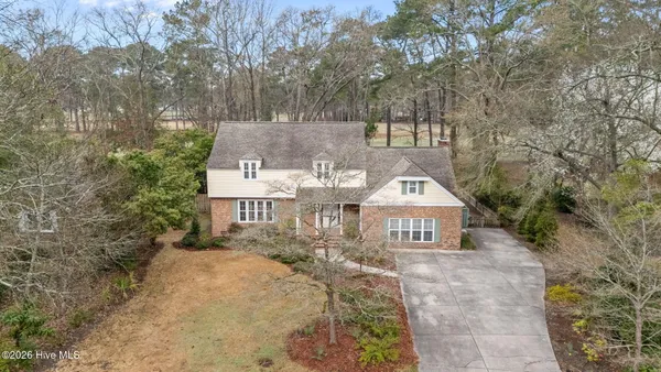 $420,000 | 327 Plantation Drive, New Bern, NC 28562
