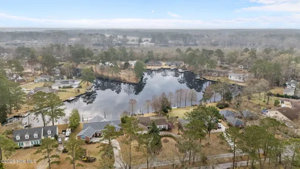 $420,000 | 327 Plantation Drive, New Bern, NC 28562