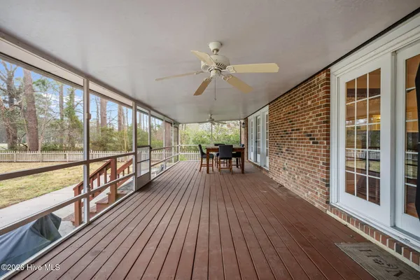 $420,000 | 327 Plantation Drive, New Bern, NC 28562