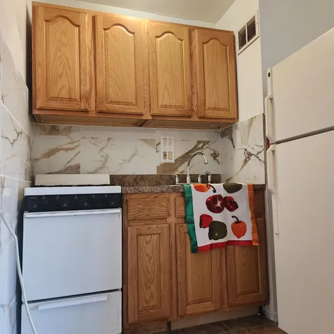 $1,600 | 6515 Boulevard East, Unit 4S, West New York, NJ 07093