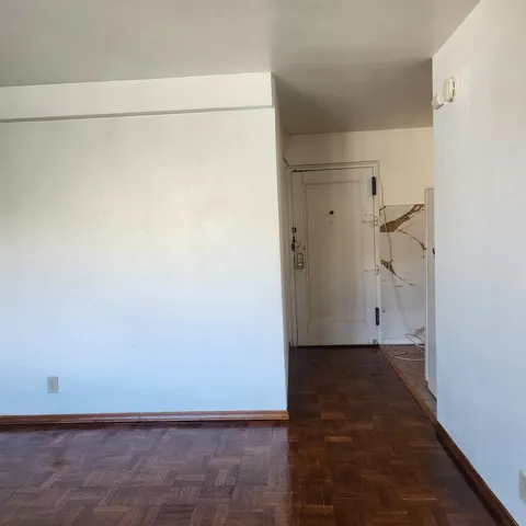 $1,600 | 6515 Boulevard East, Unit 4S, West New York, NJ 07093