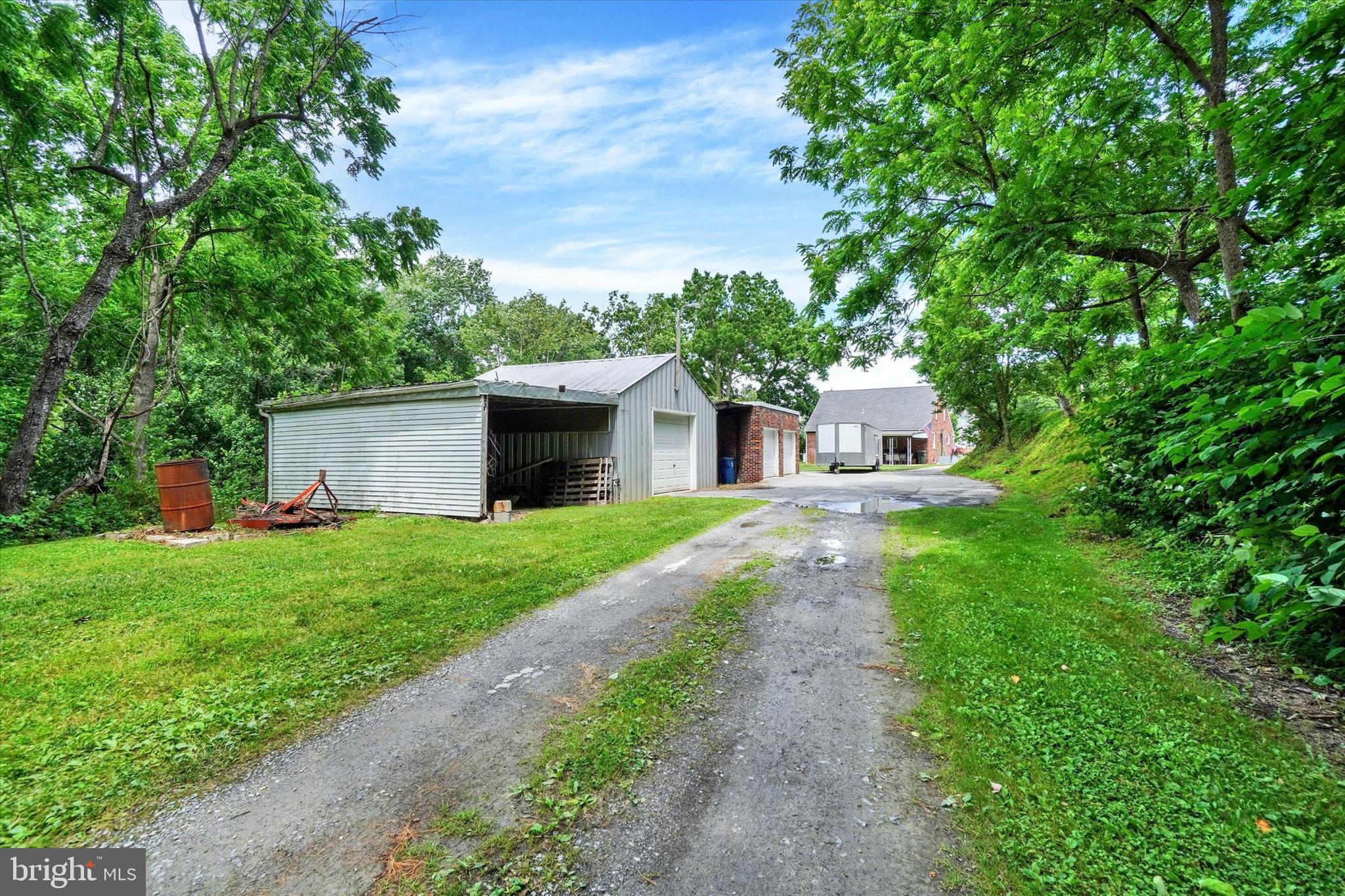 1805 Craley Road Windsor, PA 17366 - Photo 23 of 34 Detached Garages