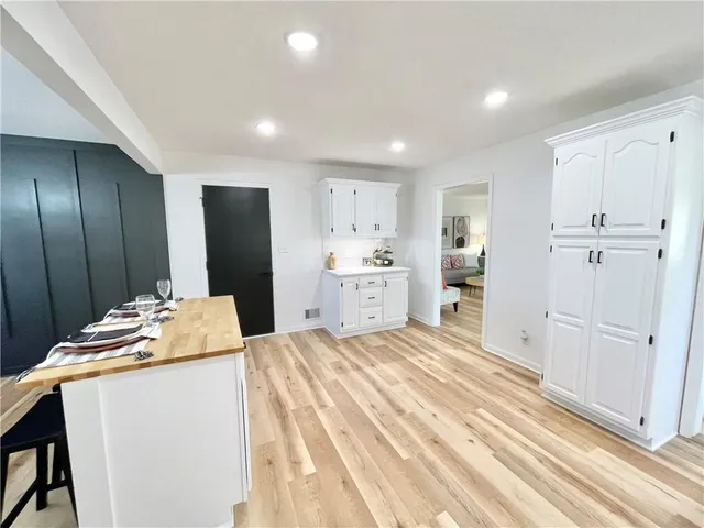 $324,900 | 6012 North Michigan Avenue, Gladstone, MO 64118