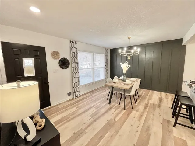 $324,900 | 6012 North Michigan Avenue, Gladstone, MO 64118