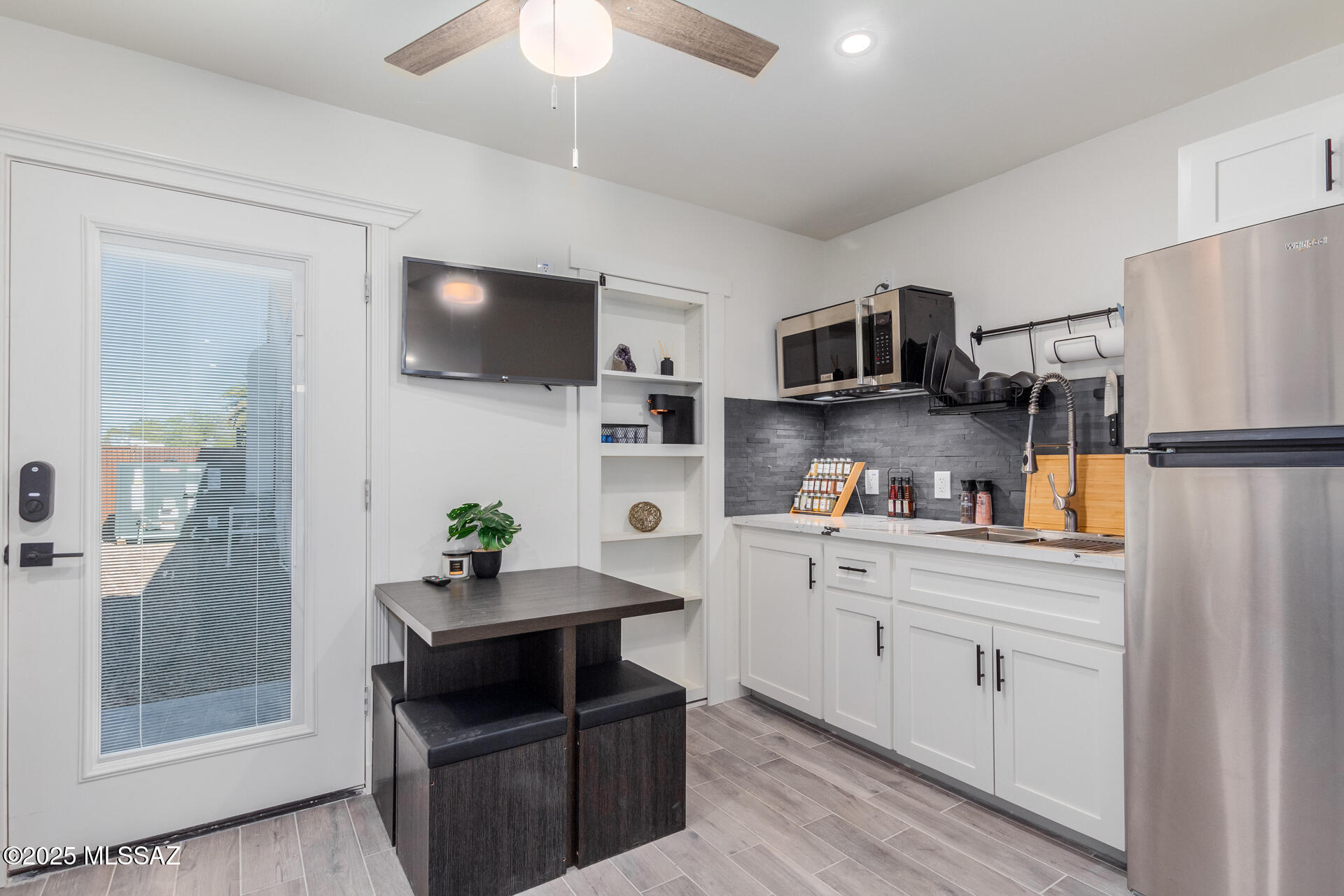 2238 East Grant Road, Unit 2 Tucson, AZ 85719 - Photo 7 of 23 03-Grant