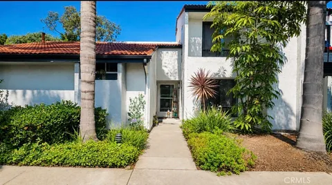 $799,000 | 215 Wichita Avenue, Unit 409, Huntington Beach, CA 92648