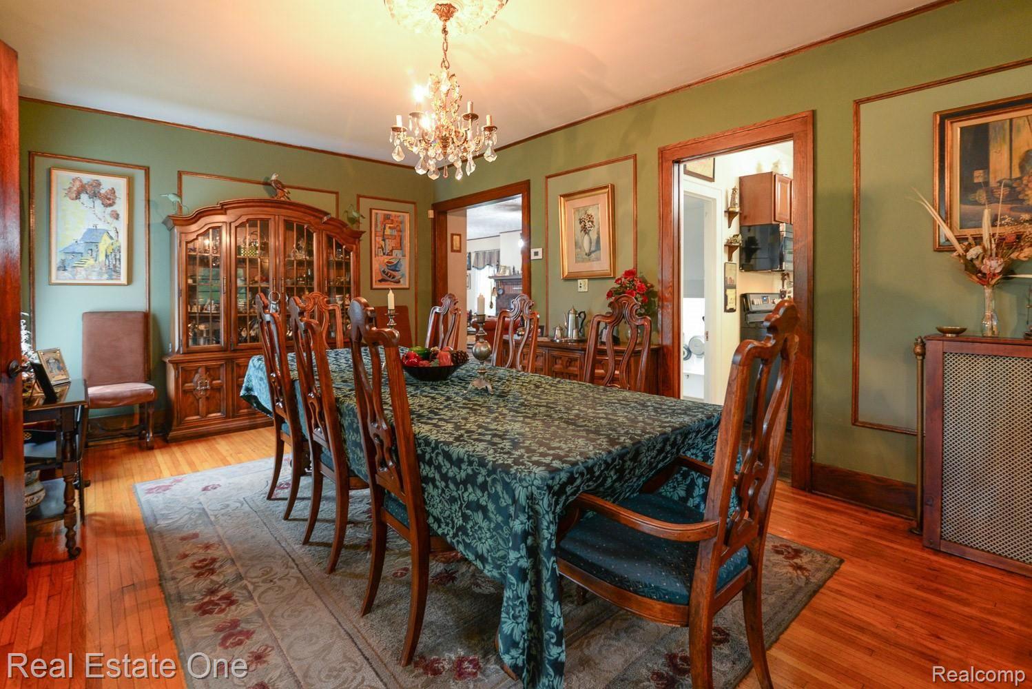8775 Water Road Holly, MI 48442 - Photo 24 of 59 Dining Room