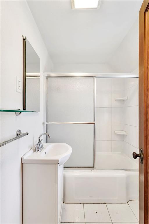 114 Greenlee Road Pittsburgh, PA 15227 - Photo 14 of 18 Gallery Image 14