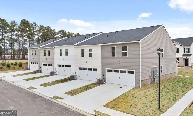 $318,900 | 348 Sound Circle, Stockbridge, GA 30281