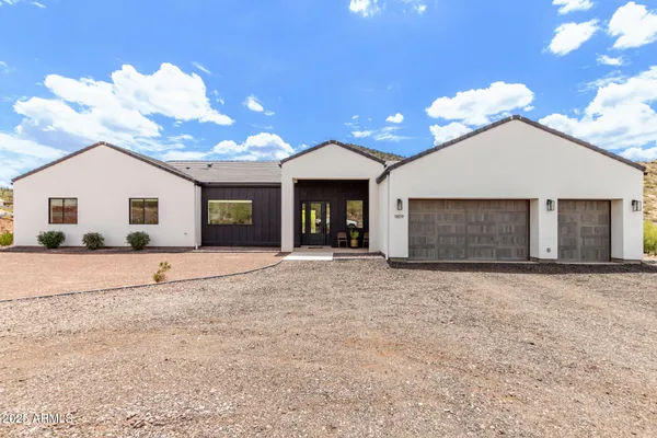 $1,175,000 | 1809 East Mariola Way, Phoenix, AZ 85086