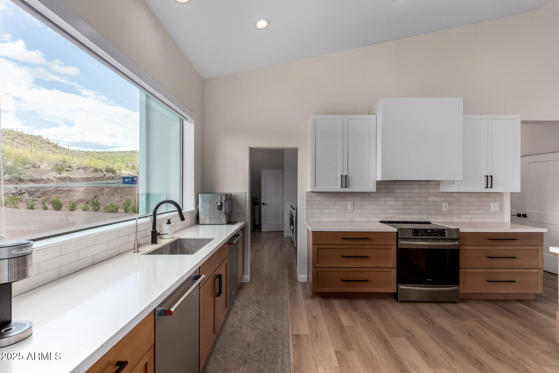 1809 East Mariola Way Phoenix, AZ 85086 - Photo 19 of 62 Kitchen View