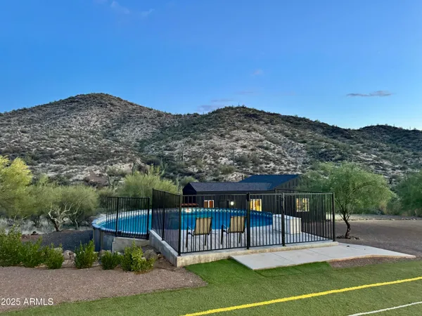 $1,175,000 | 1809 East Mariola Way, Phoenix, AZ 85086