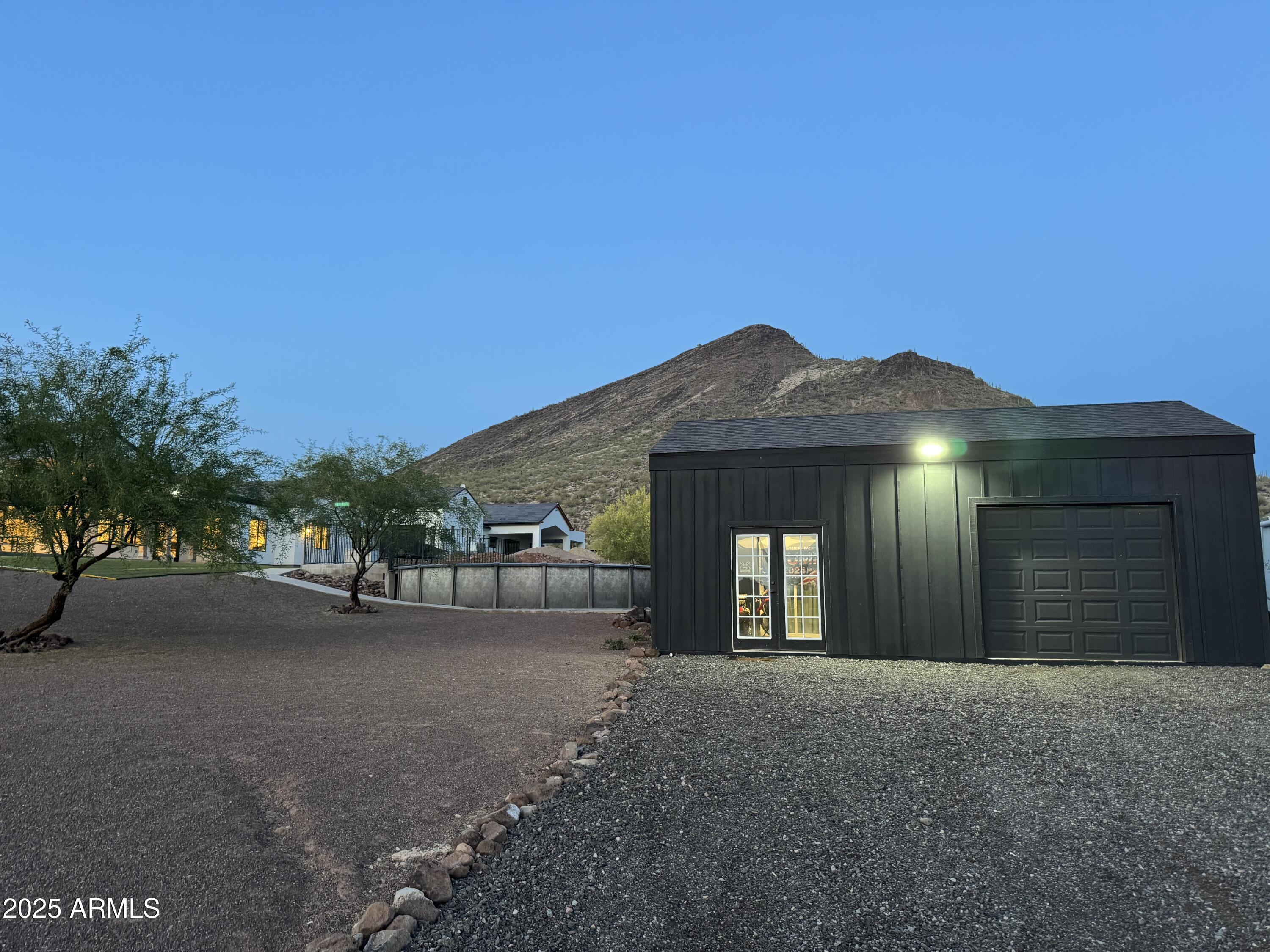 1809 East Mariola Way Phoenix, AZ 85086 - Photo 55 of 62 Twilight Accessory Building