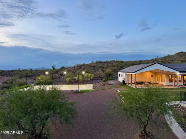 $1,175,000 | 1809 East Mariola Way, Phoenix, AZ 85086