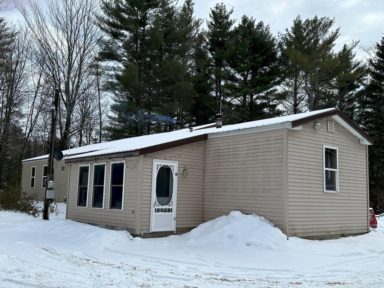 121 Ella Gerald Road Canaan, ME 04924 - Photo 3 of 38 IMG_9942