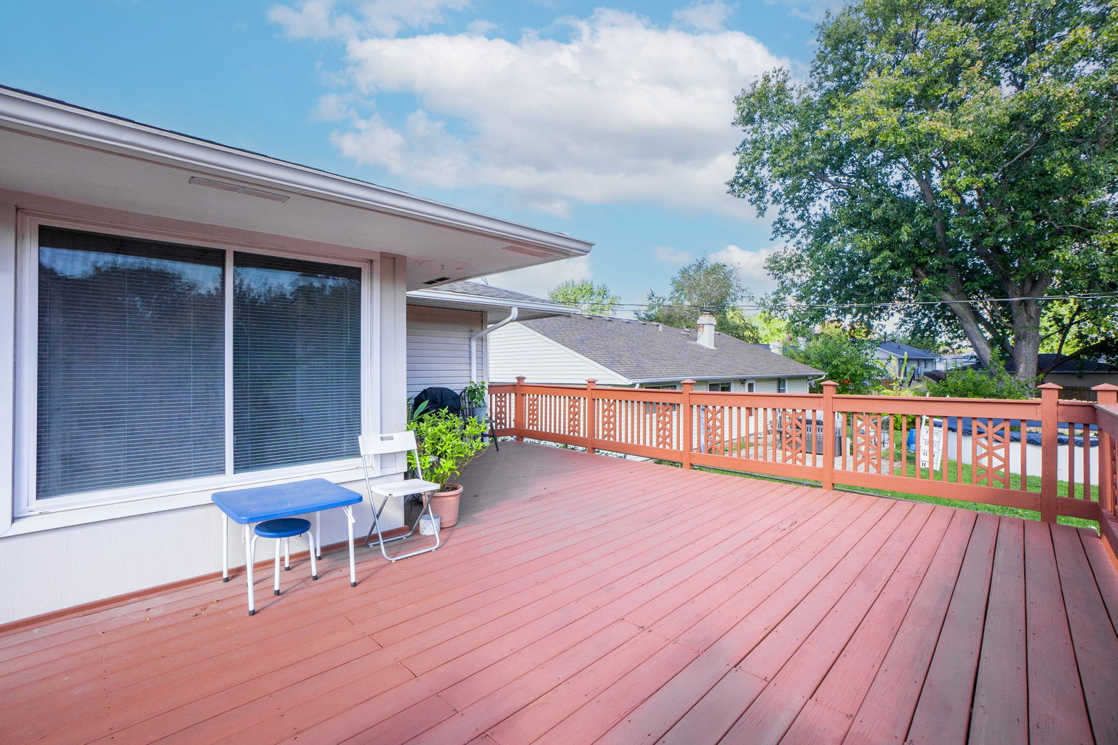 1275 Post Road Aurora, IL 60506 - Photo 27 of 30 a view of a chairs on the roof deck