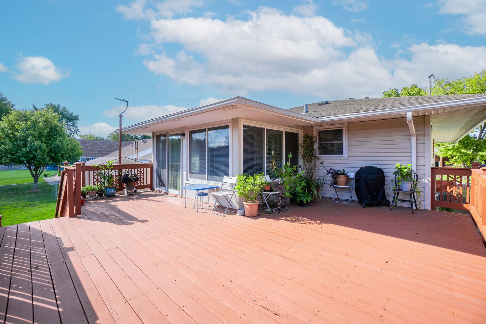1275 Post Road Aurora, IL 60506 - Photo 28 of 30 a view of a house with backyard and porch