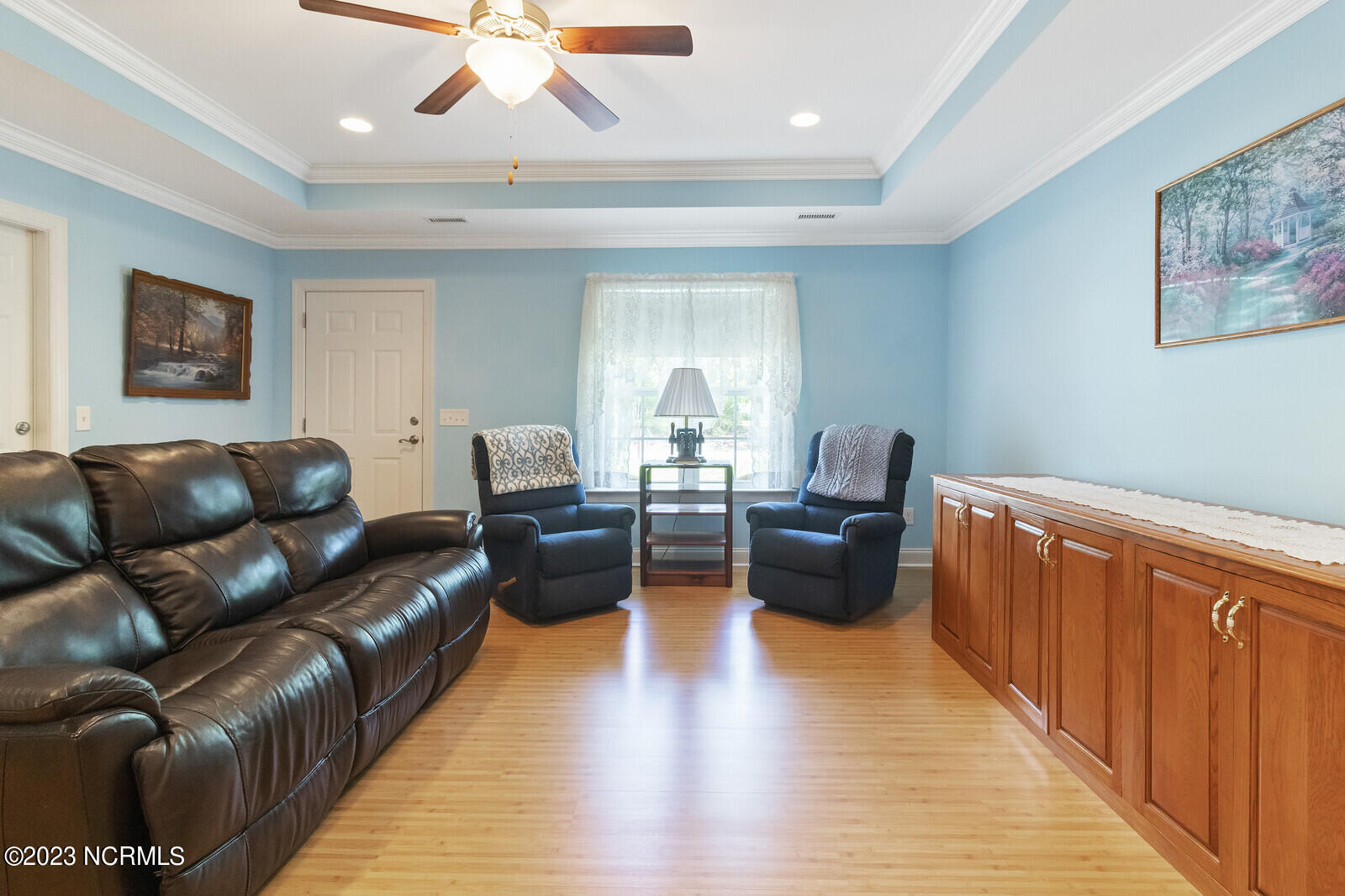 1071 Filmore Road Southport, NC 28461 - Photo 6 of 32 living room