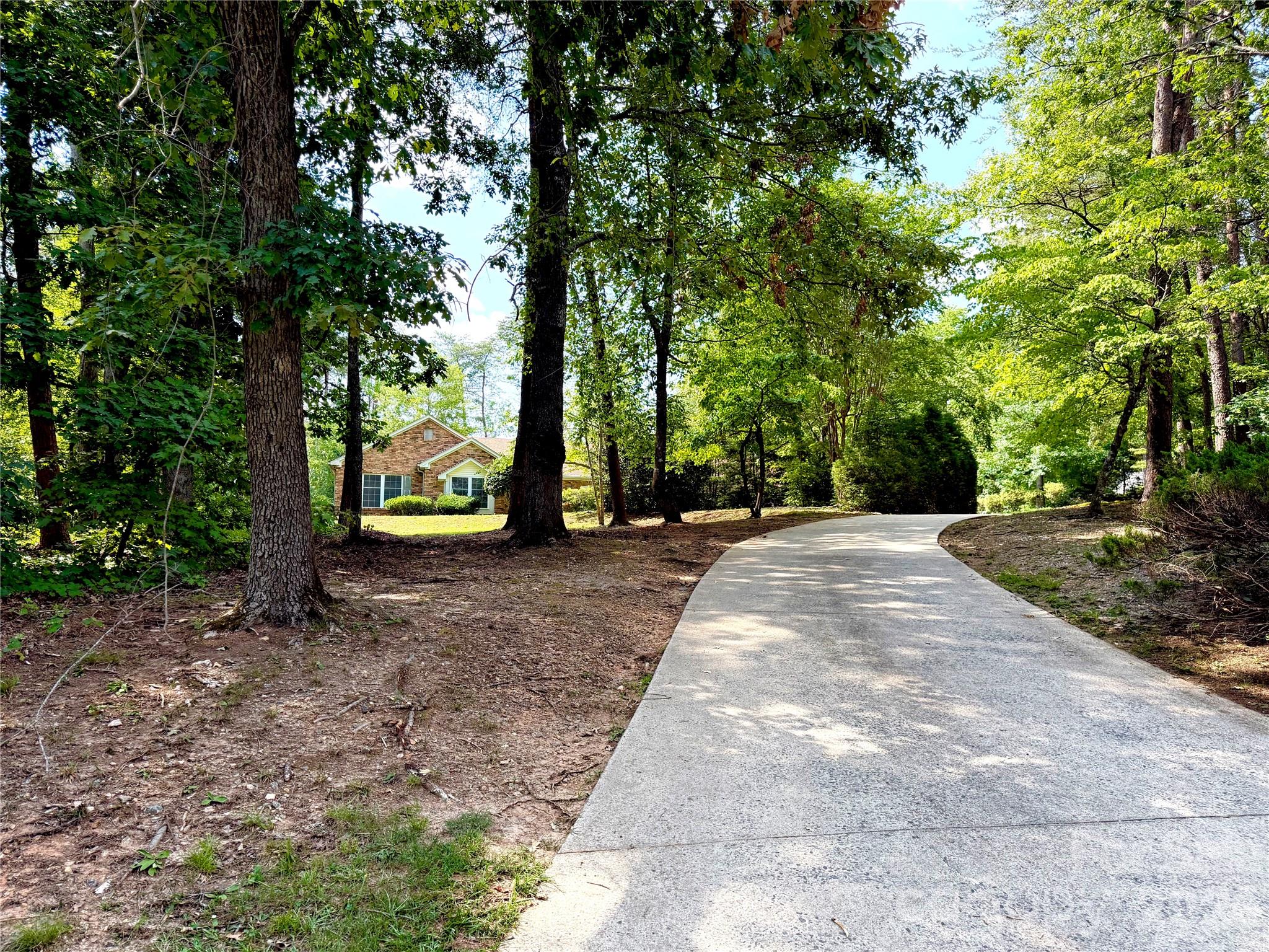 2000 Golf Course Road Columbus, NC 28722 - Photo 5 of 7