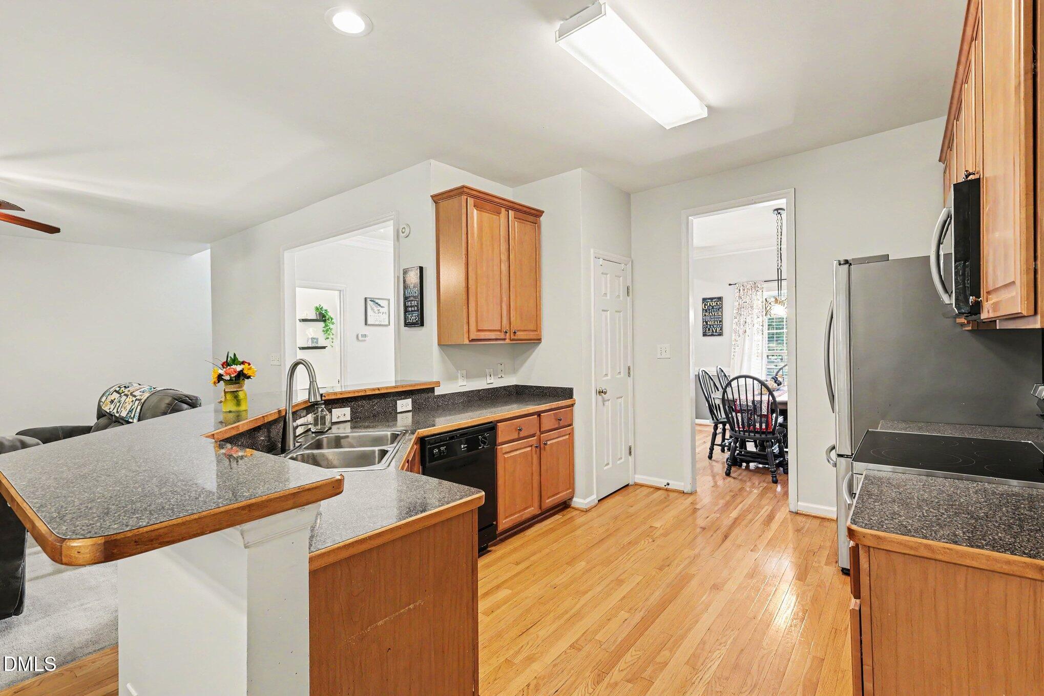 4804 Hodfield Court Raleigh, NC 27604 - Photo 9 of 29 009_file_3237