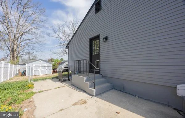 $300,000 | 26 Kohomo Avenue, Sicklerville, NJ 08081