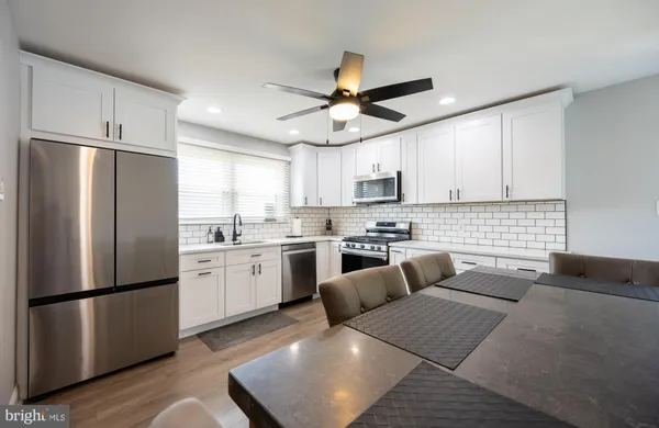 $300,000 | 26 Kohomo Avenue, Sicklerville, NJ 08081