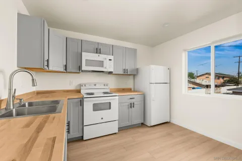 $2,180,000 | 3546-3552 47th Street, San Diego, CA 92105