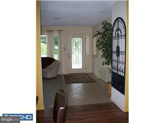 135 Line Road Robbinsville, NJ 08691 - Photo 3 of 12 Gallery Image 3
