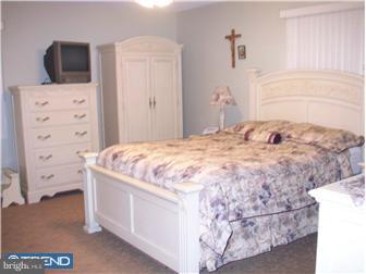 135 Line Road Robbinsville, NJ 08691 - Photo 8 of 12 Gallery Image 8
