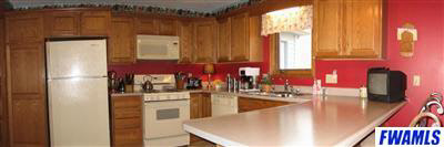 24714 River Road Woodburn, IN 46797 - Photo 5 of 19