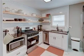 $450,000 | 5122 The Paseo, Kansas City, MO 64110