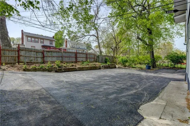 $450,000 | 5122 The Paseo, Kansas City, MO 64110