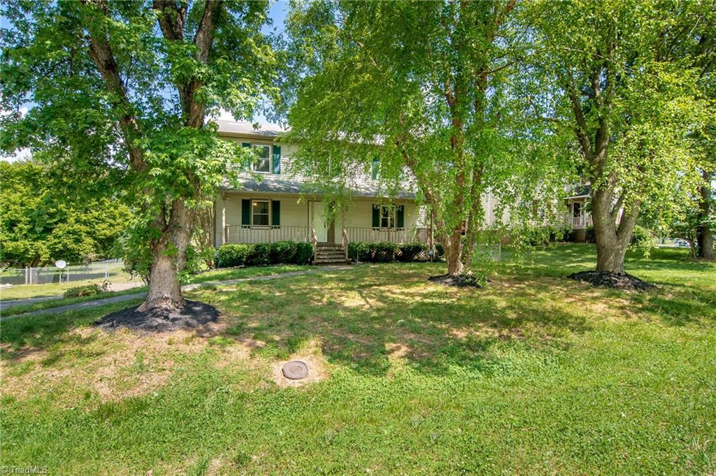 1124 Ridgecliff Drive Rural Hall, NC 27045 - Photo 3 of 30 Gallery Image 3
