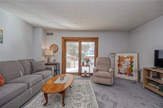 $245,000 | 182 Woodhaven Drive, Seven Fields, PA 16046