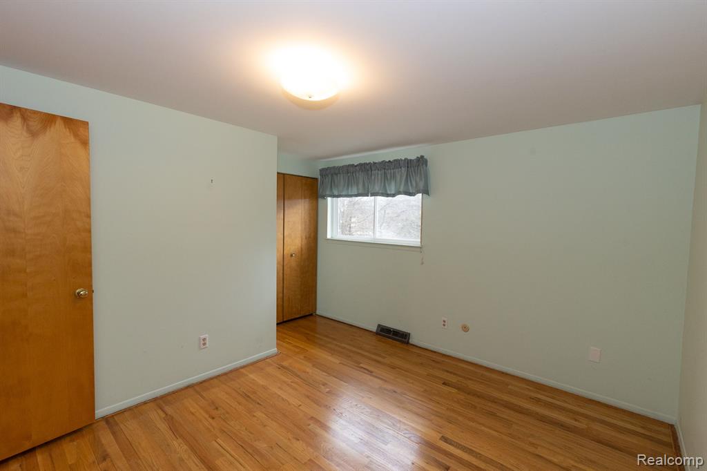 1361 Miller Road Lake Orion, MI 48362 - Photo 23 of 30 Gallery Image 23