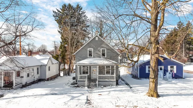 $203,500 | 404 F Street, La Porte, IN 46350