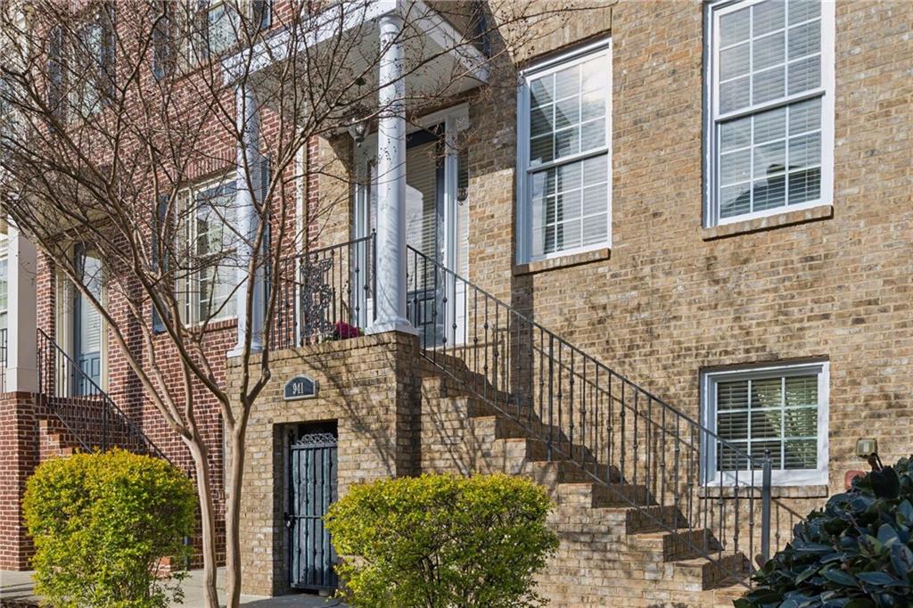 941 Persimmon Point Northeast Atlanta, GA 30328 - Photo 2 of 24