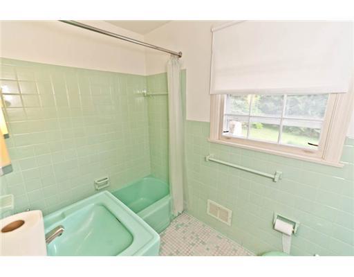431 McKinney Road Wexford, PA 15090 - Photo 18 of 18 Full Bath.