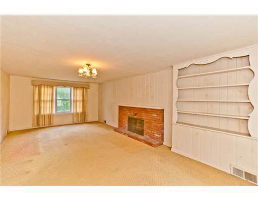 431 McKinney Road Wexford, PA 15090 - Photo 4 of 18 Living Room. Living Room with Masonry Fireplace...