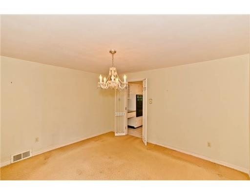 431 McKinney Road Wexford, PA 15090 - Photo 7 of 18 Dining Room.