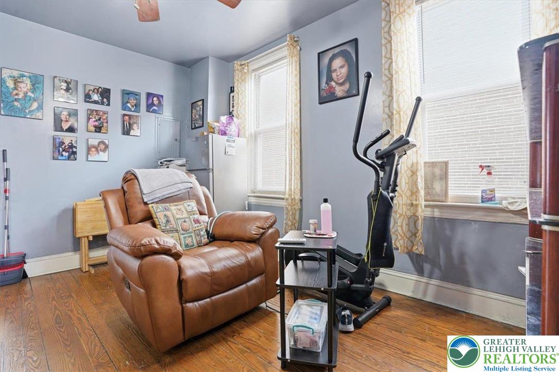 921 Broadway Fountain Hill, PA 18015 - Photo 20 of 93