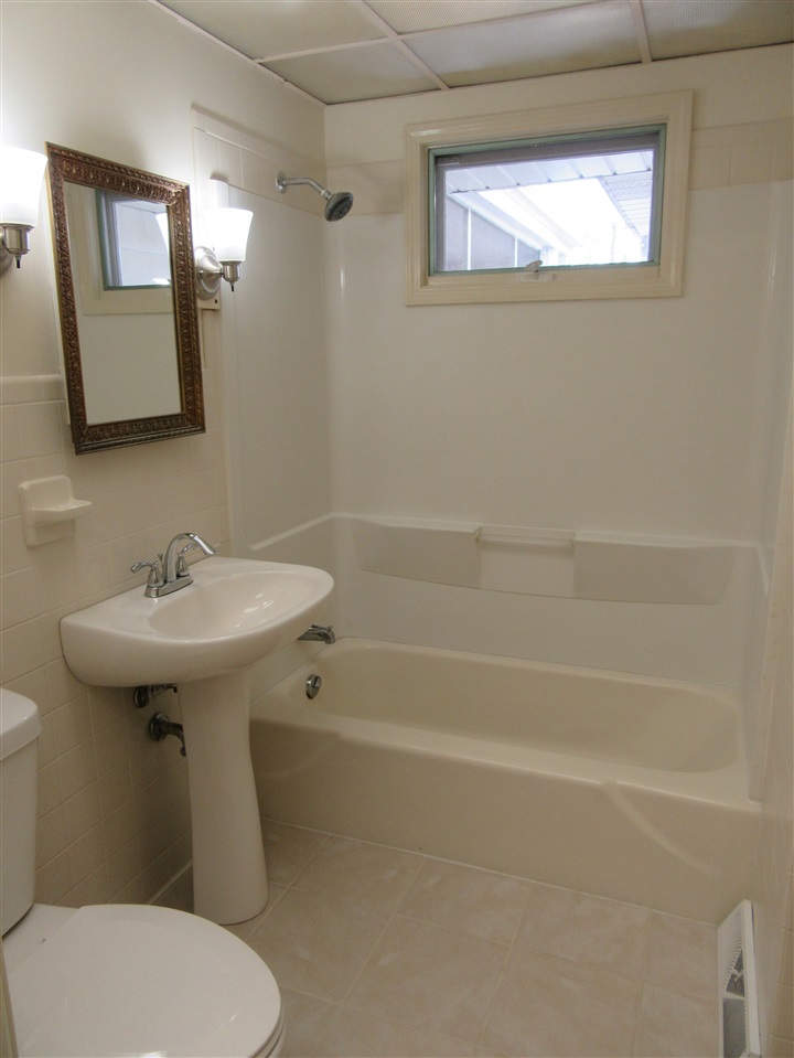1802 Whitehall Road Rockford, IL 61107 - Photo 18 of 25 Gallery Image 18