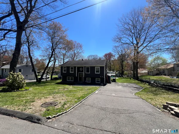 $345,000 | 8 Rocco Avenue, Wolcott, CT 06716