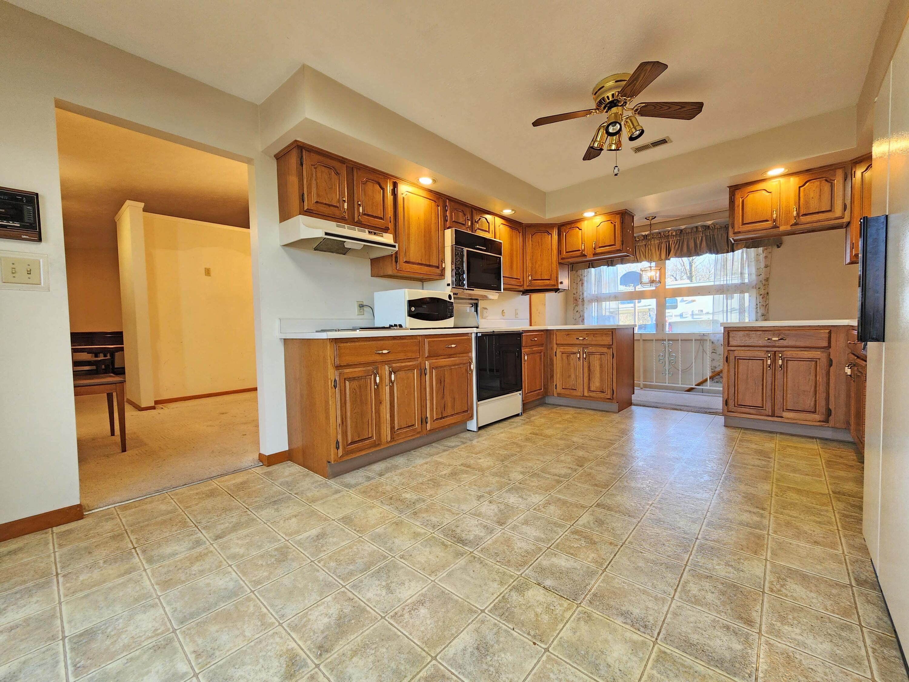 3670 Old Columbus Road Springfield, OH 45503 - Photo 8 of 64