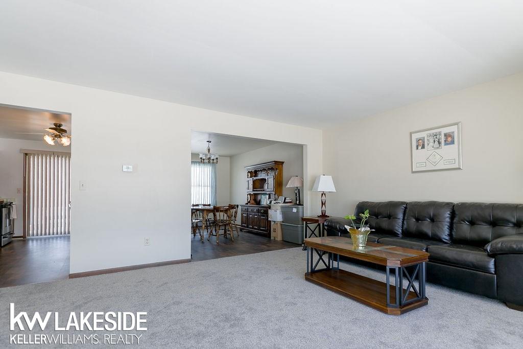 59120 Hayes Road Ray, MI 48096 - Photo 33 of 90 50033774-32.JPG