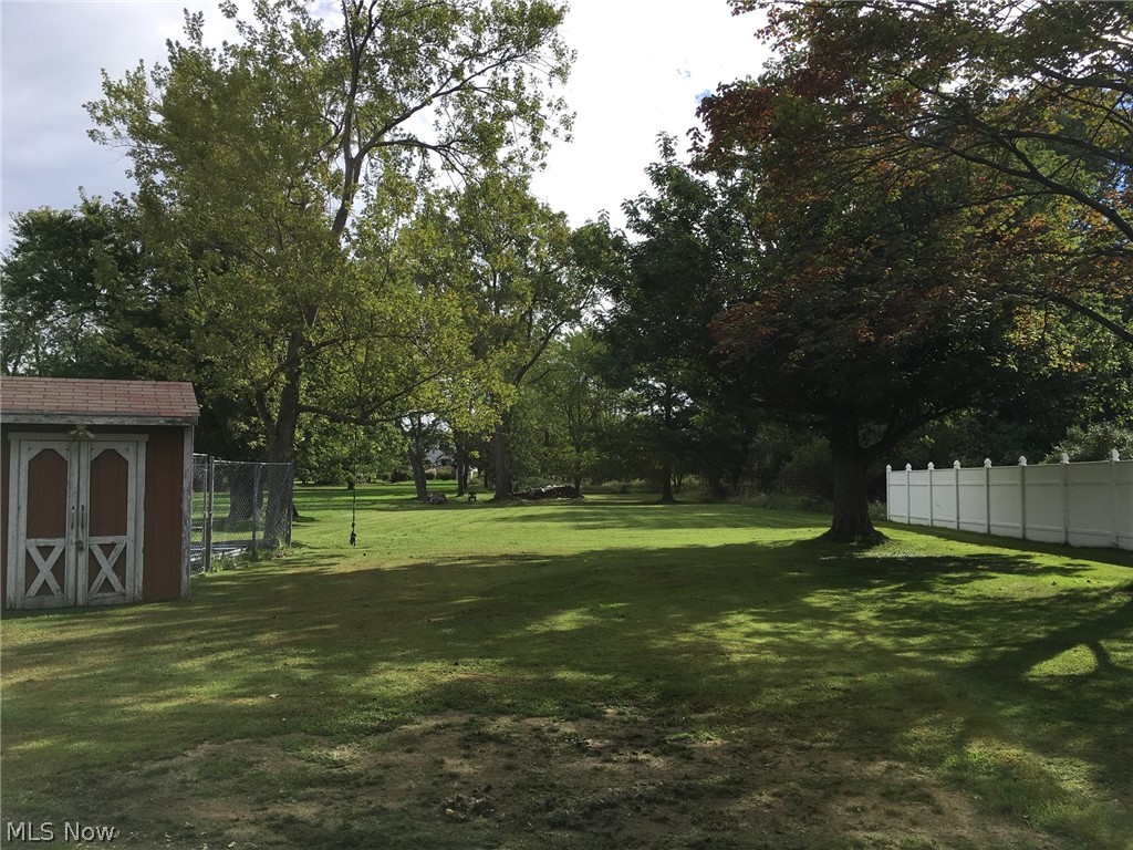 7027 Ridge Road Parma, OH 44129 - Photo 28 of 29