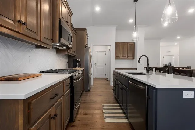 $570,000 | 6615 Northwest 107 Street, Kansas City, MO 64154