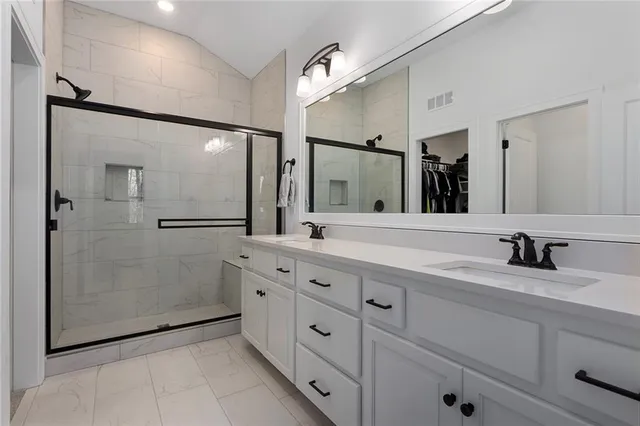 $560,000 | 6615 Northwest 107 Street, Kansas City, MO 64154